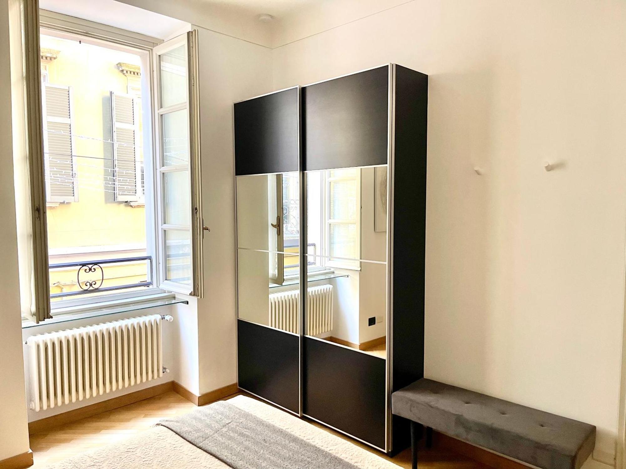 Charming Como - Apartment Downtown In The Pedestrian Area With 2 Double Bedrooms And 2 Complete Bathrooms A Spacious Living Room And Full Equipped Kitchen Dış mekan fotoğraf