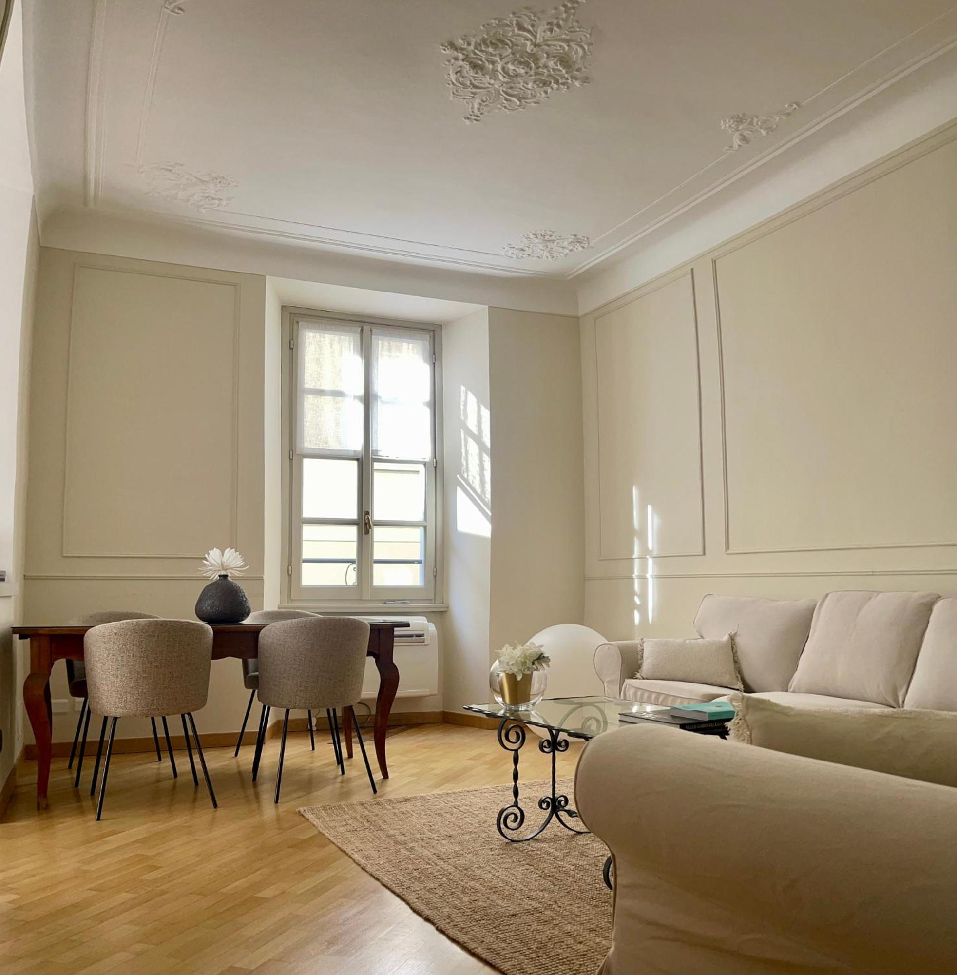 Charming Como - Apartment Downtown In The Pedestrian Area With 2 Double Bedrooms And 2 Complete Bathrooms A Spacious Living Room And Full Equipped Kitchen Dış mekan fotoğraf