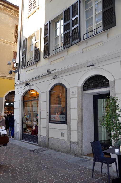 Charming Como - Apartment Downtown In The Pedestrian Area With 2 Double Bedrooms And 2 Complete Bathrooms A Spacious Living Room And Full Equipped Kitchen Dış mekan fotoğraf